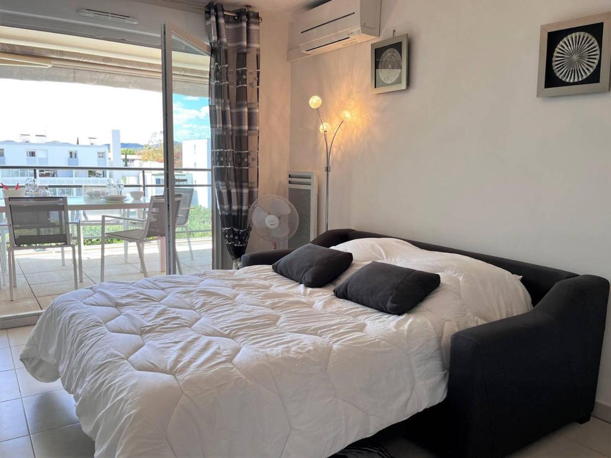 Charmant T2 Climatise Avec Grande Terrasse, Piscine Et Parking Privatif, Proche Plage Et Commerces. - Fr-1-251-441 Le Lavandou Exterior foto
